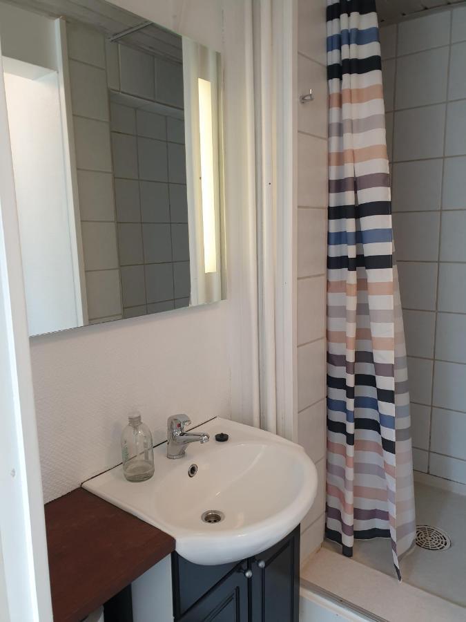 Violen Lägenhet Åkirkeby Exteriör bild